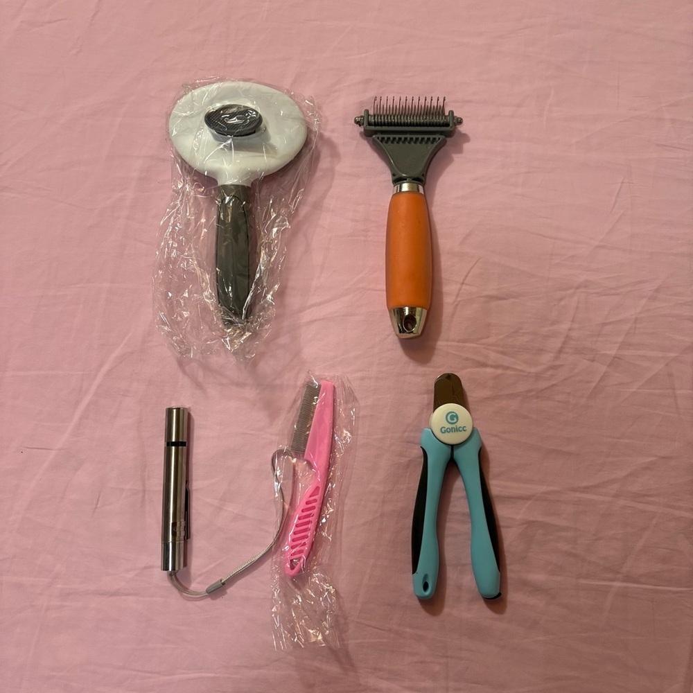 Pet Grooming Tool Set - Picture 2 of 2